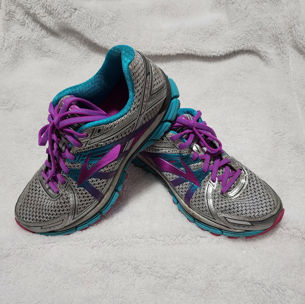 Brooks Adrenaline GTS 17